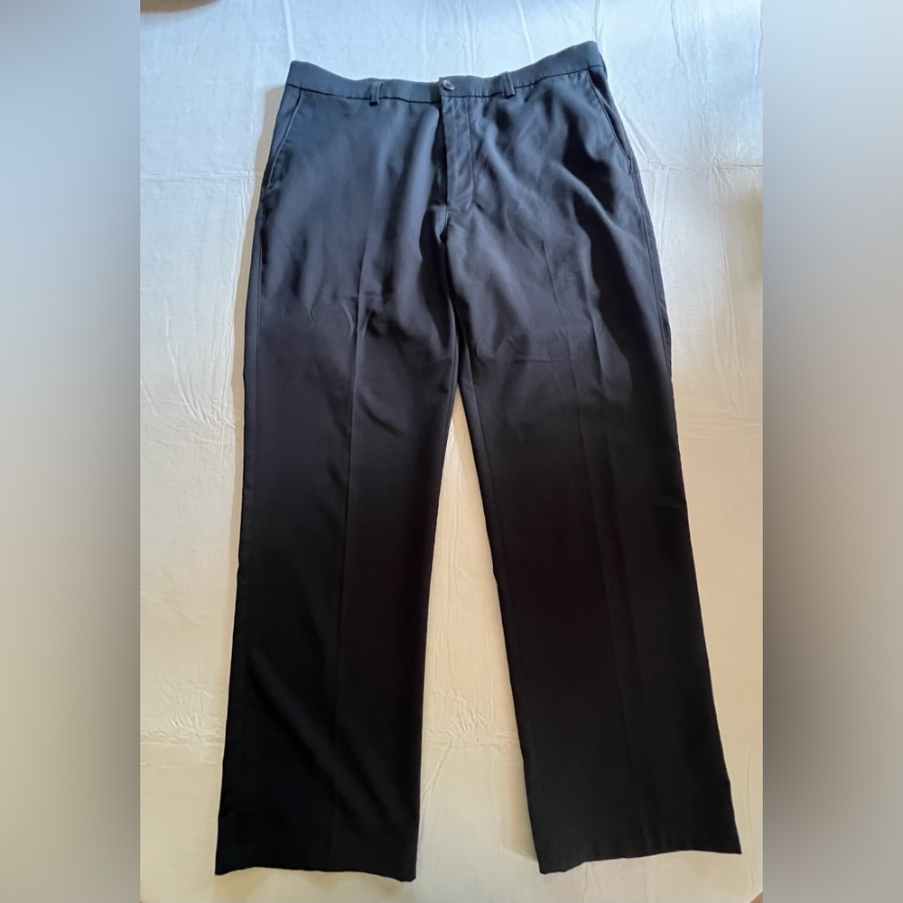 Haggar H26 Men’s Black 38W Dress Pants